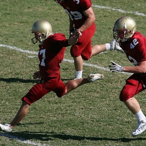 爱游戏在线登录-年度行业深度报告：数据解码电竞市场新风向，电竞行业数据统计