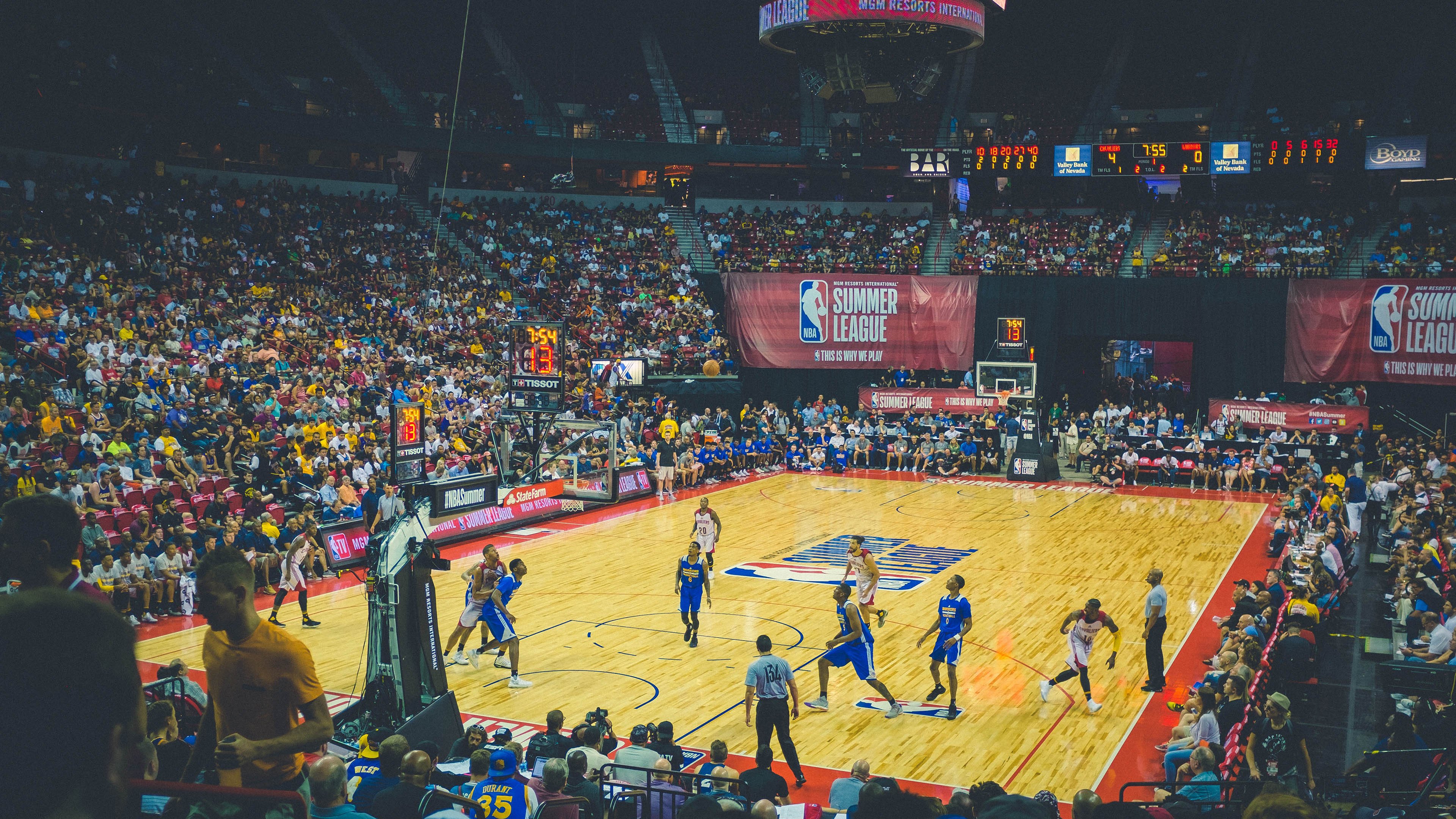 “广州队青训营吸引全国青少年足球爱好者”，广州足球青训中心