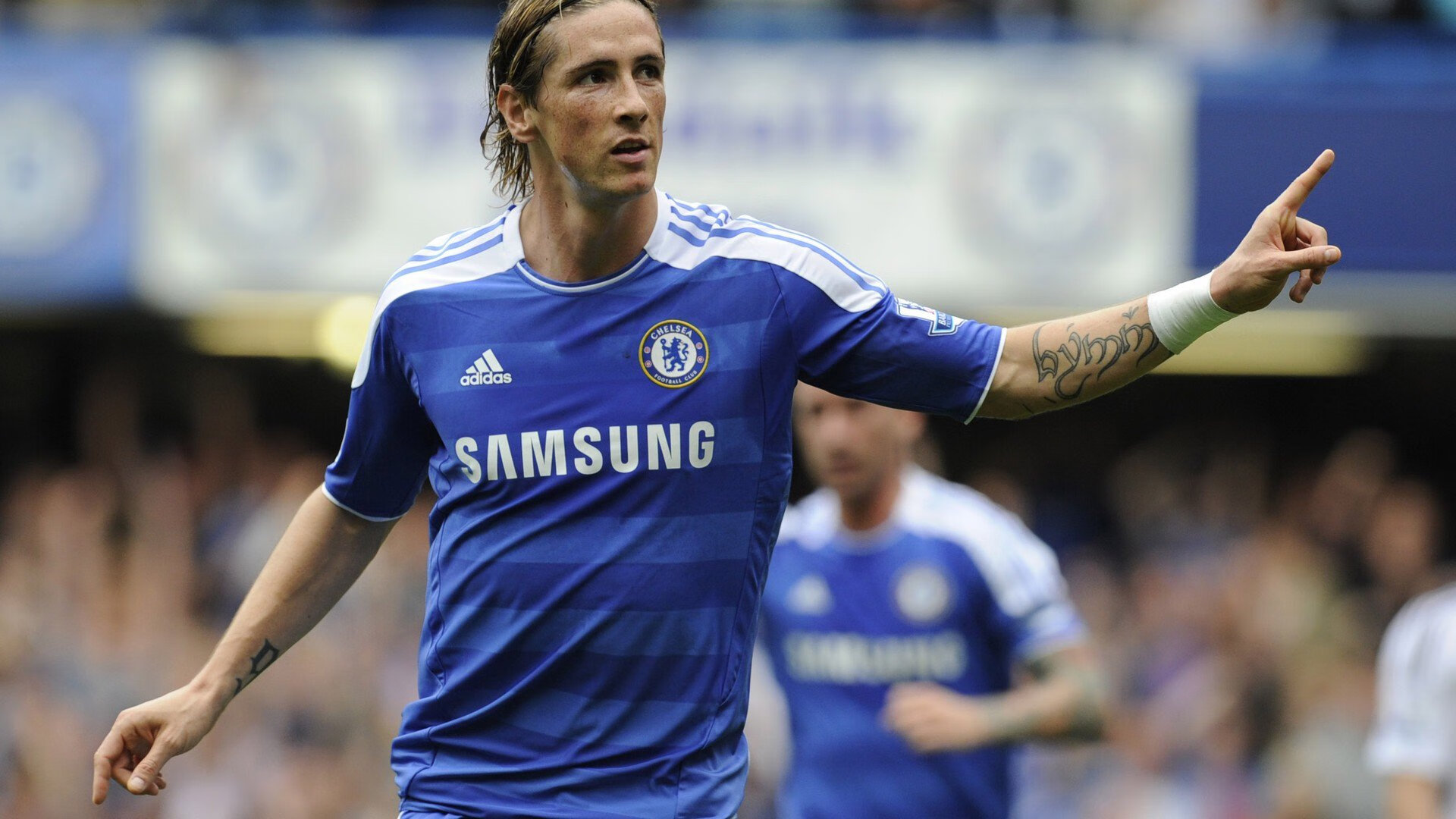 “法甲争冠火药味十足，劲旅全力冲刺最后阶段”，法甲 经典比赛