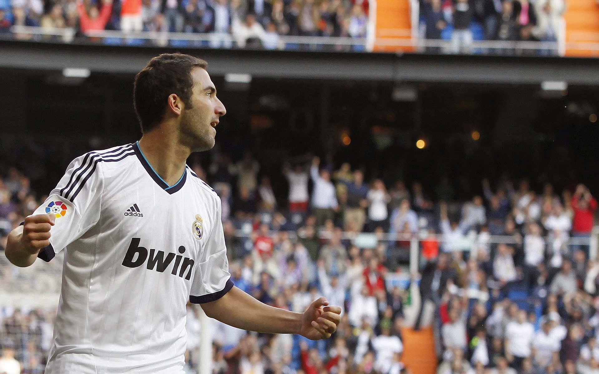 “球场趣闻：明星场外的小趣事”，明星打球