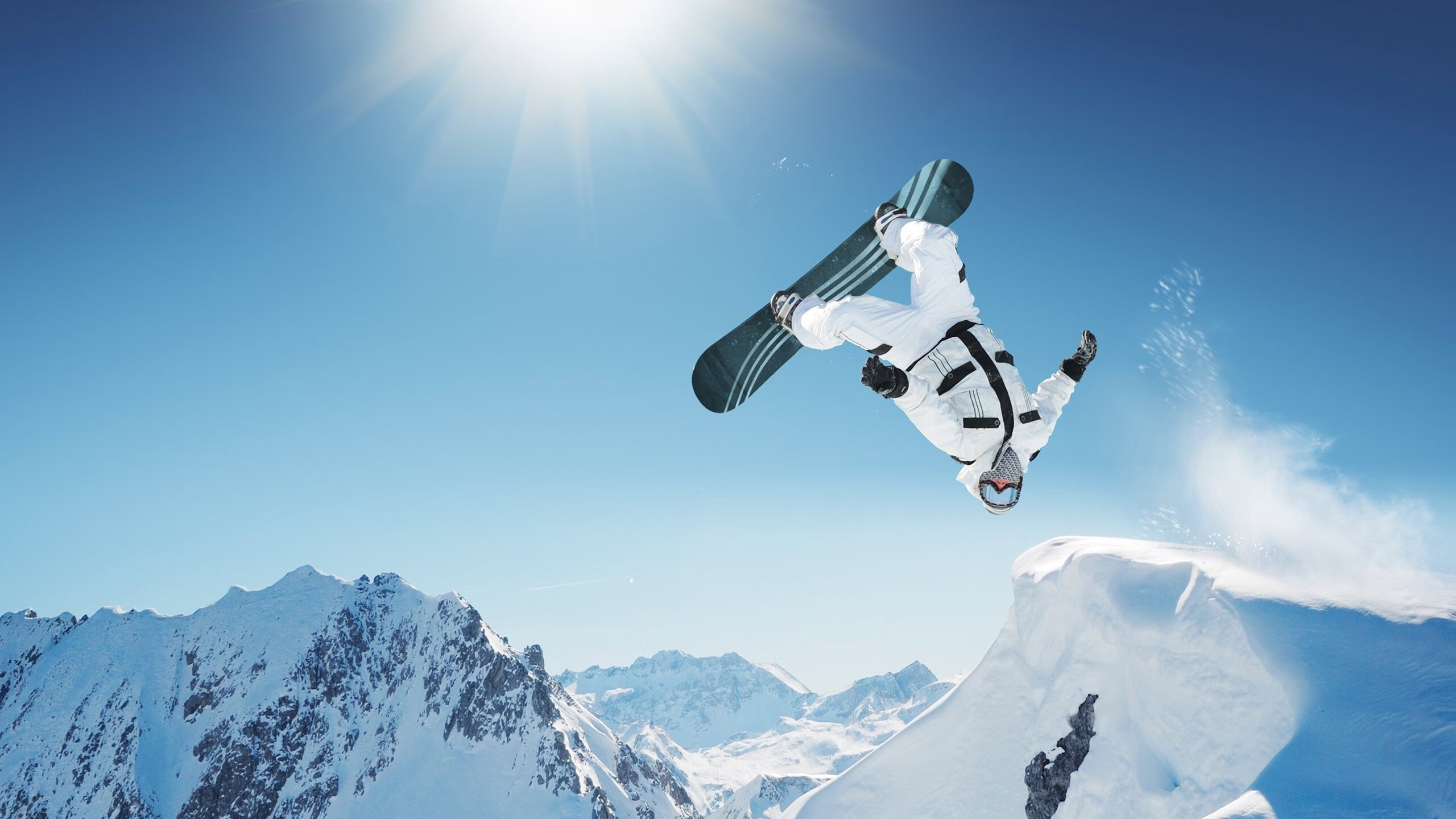 泛舟漂流竞速，水上的惊险刺激，泛舟视频